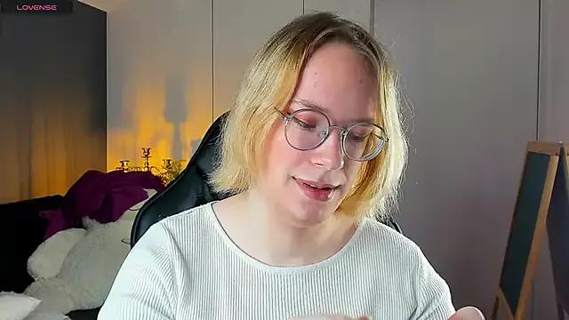 Amanda_Butlerr from StripChat is Freechat