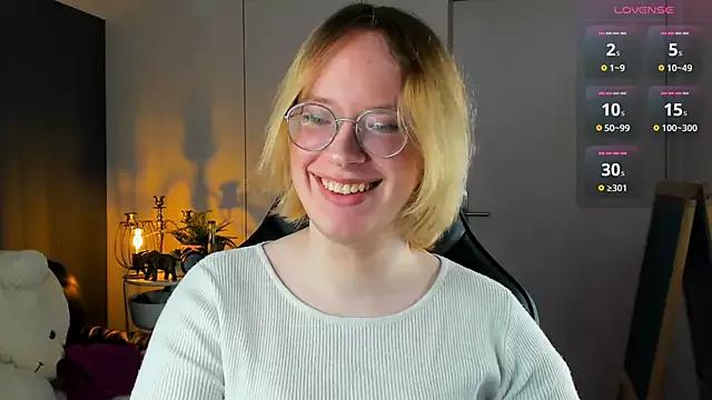 Amanda_Butlerr from StripChat is Freechat