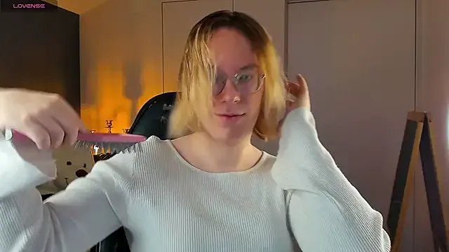 Amanda_Butlerr — Naked me 5 min