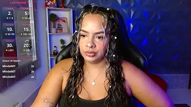 Amaranta_Rousse from StripChat is Freechat