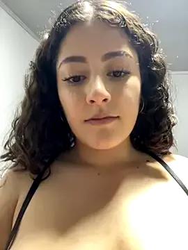 Amber_rose_outdoors from StripChat is Freechat