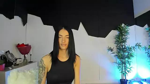 Try our girls live displays and explore the company of endless strippers, with beautiful physiques, vibrating toys and more.