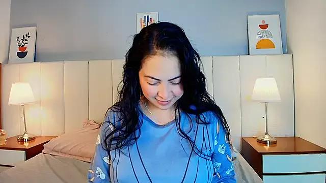 Amberwestt_ from StripChat is Freechat