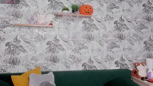 Ameli_Shell — Take off the bra straps