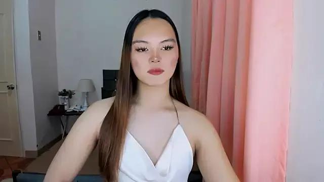 Try our girls live displays and explore the company of endless strippers, with beautiful physiques, vibrating toys and more.