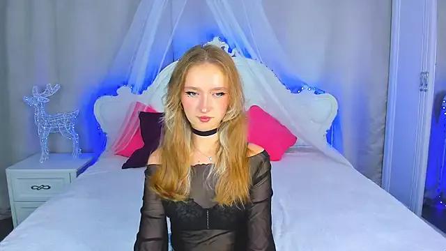 Ameliedancer from StripChat is Freechat