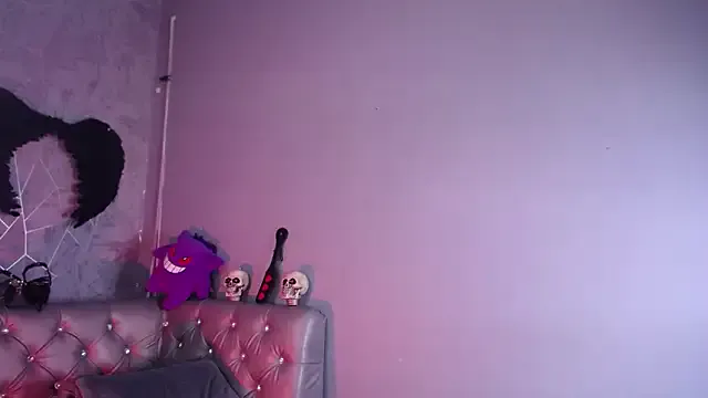 amelierouss — destroy my fuck face of clown with saliv