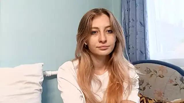 AmeliLia from StripChat is Freechat