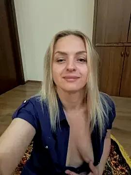 Try our girls live displays and explore the company of endless strippers, with beautiful physiques, vibrating toys and more.