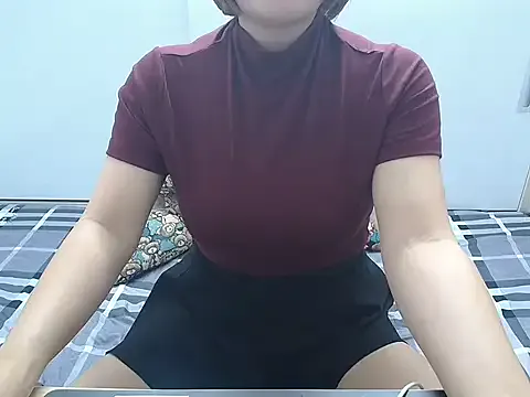 Avatar of Amiee_Showhottie