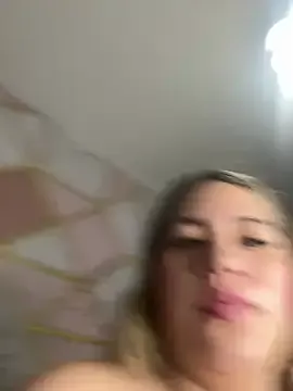 Amira_Malia — RIDING DILDOCUM,SQUIRT