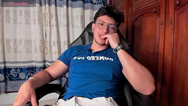 Amon__ashford from StripChat is Freechat