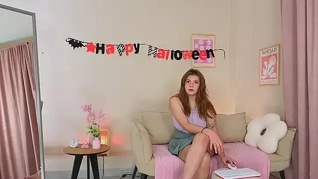 Try our girls live displays and explore the company of endless strippers, with beautiful physiques, vibrating toys and more.