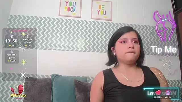 Try our girls live displays and explore the company of endless strippers, with beautiful physiques, vibrating toys and more.