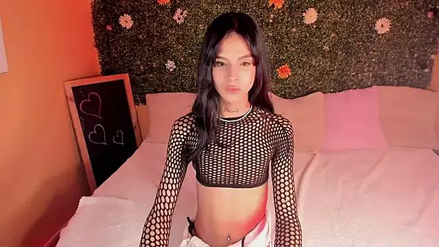 ana_danielaa from StripChat