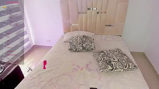 Anaasoofia from StripChat is Freechat