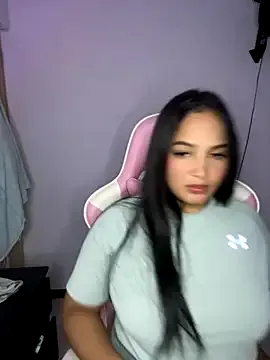 Andrea-Lu — show boobs+ oil