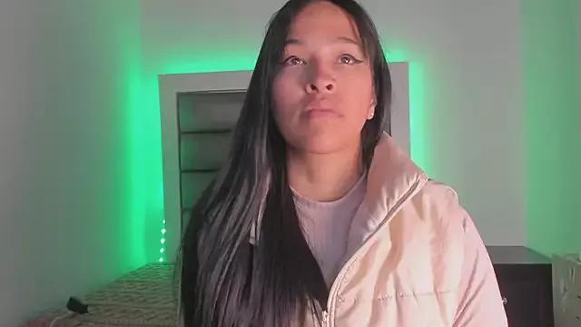 Try our girls live displays and explore the company of endless strippers, with beautiful physiques, vibrating toys and more.