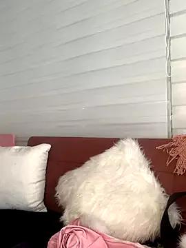Andromeda_Pink from StripChat is Freechat