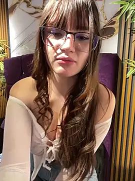 Try our girls live displays and explore the company of endless strippers, with beautiful physiques, vibrating toys and more.