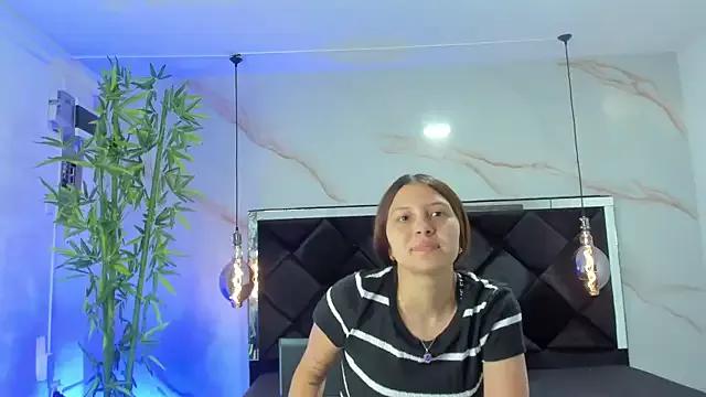 AngelaaCute_ from StripChat is Freechat