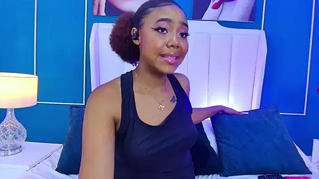 Try our girls live displays and explore the company of endless strippers, with beautiful physiques, vibrating toys and more.