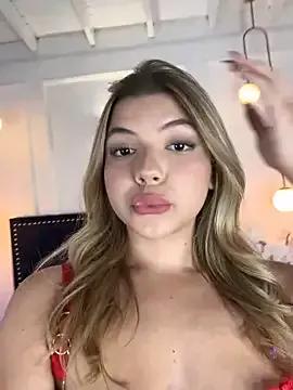 Try our girls live displays and explore the company of endless strippers, with beautiful physiques, vibrating toys and more.