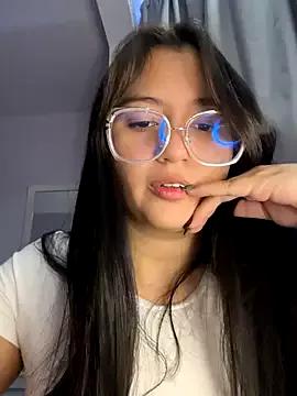 Try our girls live displays and explore the company of endless strippers, with beautiful physiques, vibrating toys and more.