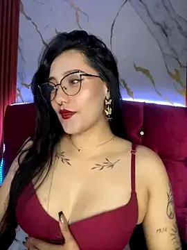 Try our girls live displays and explore the company of endless strippers, with beautiful physiques, vibrating toys and more.