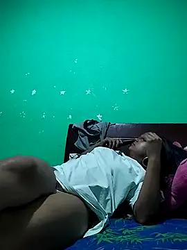 AnggelicaSwan21 from StripChat is Freechat