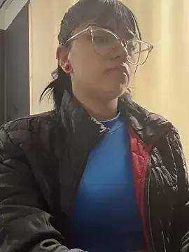 Try our girls live displays and explore the company of endless strippers, with beautiful physiques, vibrating toys and more.