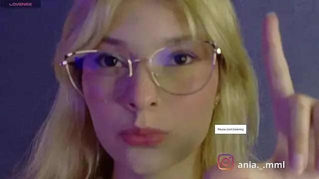 Photos of Ania_jones from StripChat is Freechat