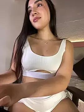 Try our girls live displays and explore the company of endless strippers, with beautiful physiques, vibrating toys and more.