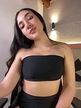 AniiRose from StripChat is Freechat