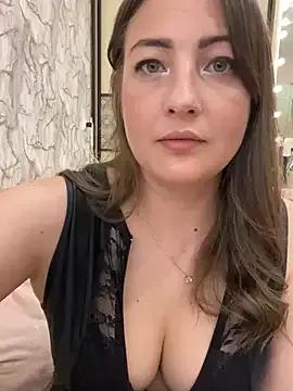 AnnaBri from StripChat is Freechat