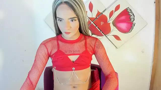 Try our girls live displays and explore the company of endless strippers, with beautiful physiques, vibrating toys and more.
