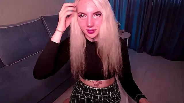 Try our girls live displays and explore the company of endless strippers, with beautiful physiques, vibrating toys and more.