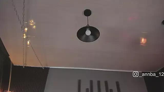 annie_barozzi from StripChat