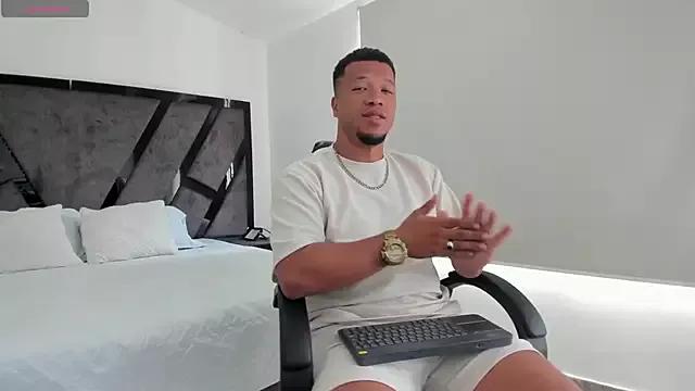 AnnieAndStefan from StripChat