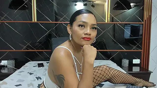 AnnyEvanns from StripChat is Freechat