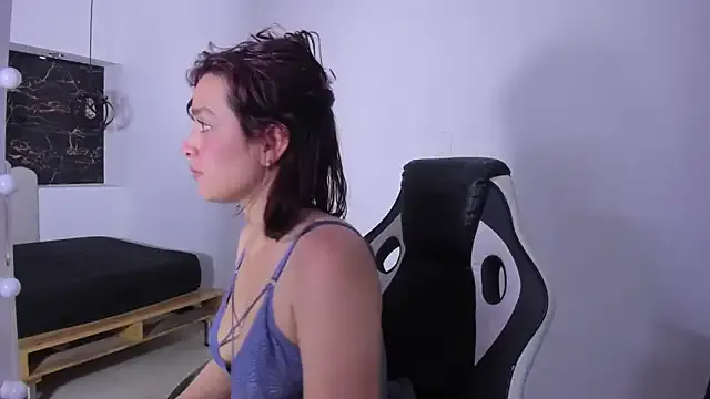 Annyrosee — squirt