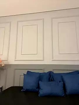 Try our girls live displays and explore the company of endless strippers, with beautiful physiques, vibrating toys and more.