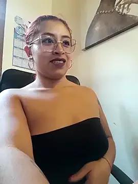 Try our girls live displays and explore the company of endless strippers, with beautiful physiques, vibrating toys and more.