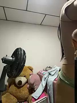 Try our girls live displays and explore the company of endless strippers, with beautiful physiques, vibrating toys and more.
