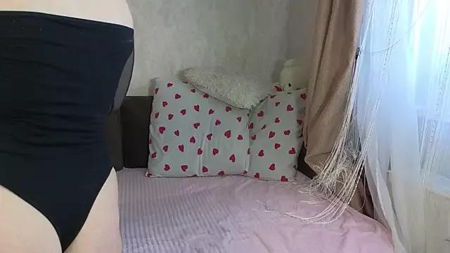 Anya-Daisy from StripChat is Freechat