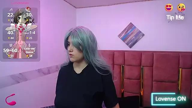 Try our girls live displays and explore the company of endless strippers, with beautiful physiques, vibrating toys and more.