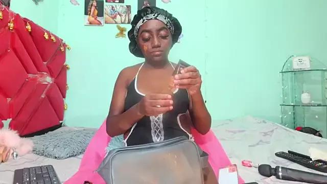 arcoiriss006 from StripChat is Freechat