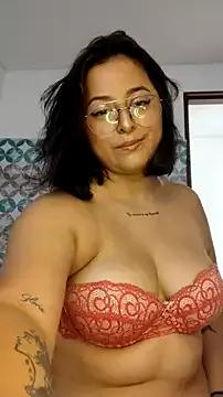 Try our girls live displays and explore the company of endless strippers, with beautiful physiques, vibrating toys and more.