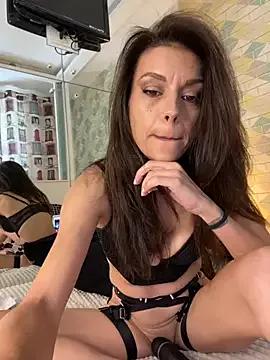Try our girls live displays and explore the company of endless strippers, with beautiful physiques, vibrating toys and more.