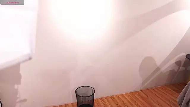 Ariaa_Isabell from StripChat is Freechat